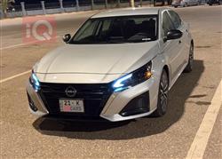 نيسان ألتيما